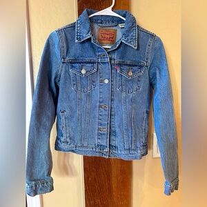 Levi’s Denim Trucker Jacket Size XS Jean Jacket